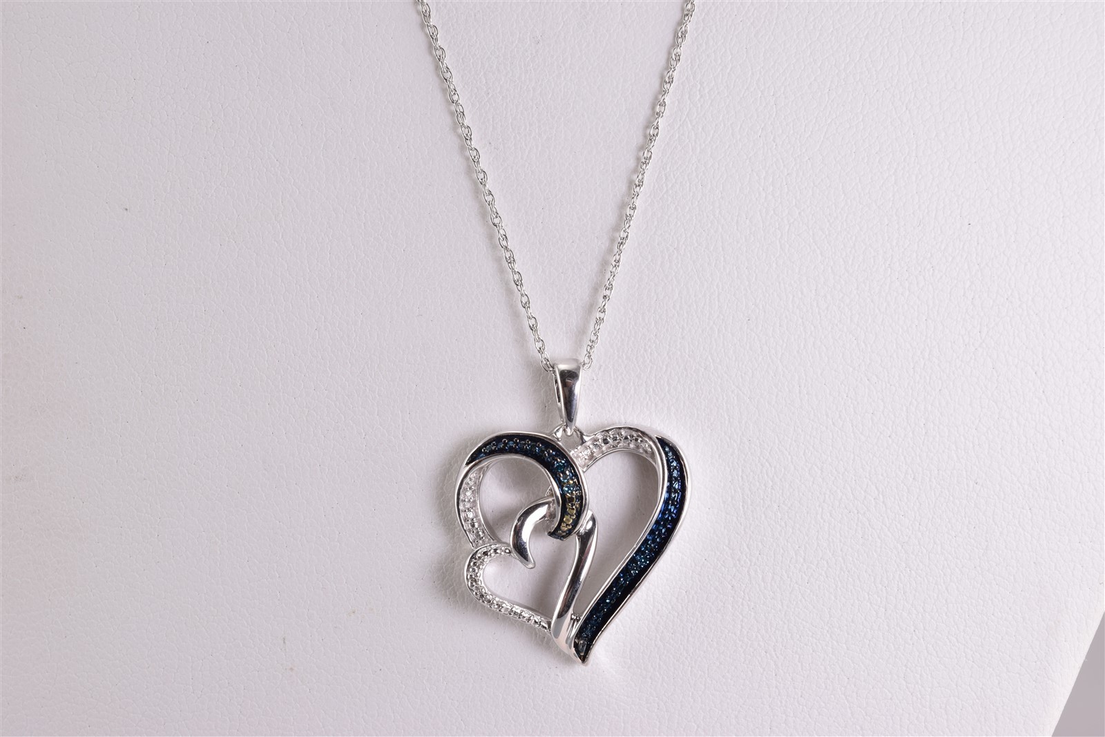Sterling Silver 26mm x 22mm Blue & White Diamond Swirled Heart Pendant 18″ Chain