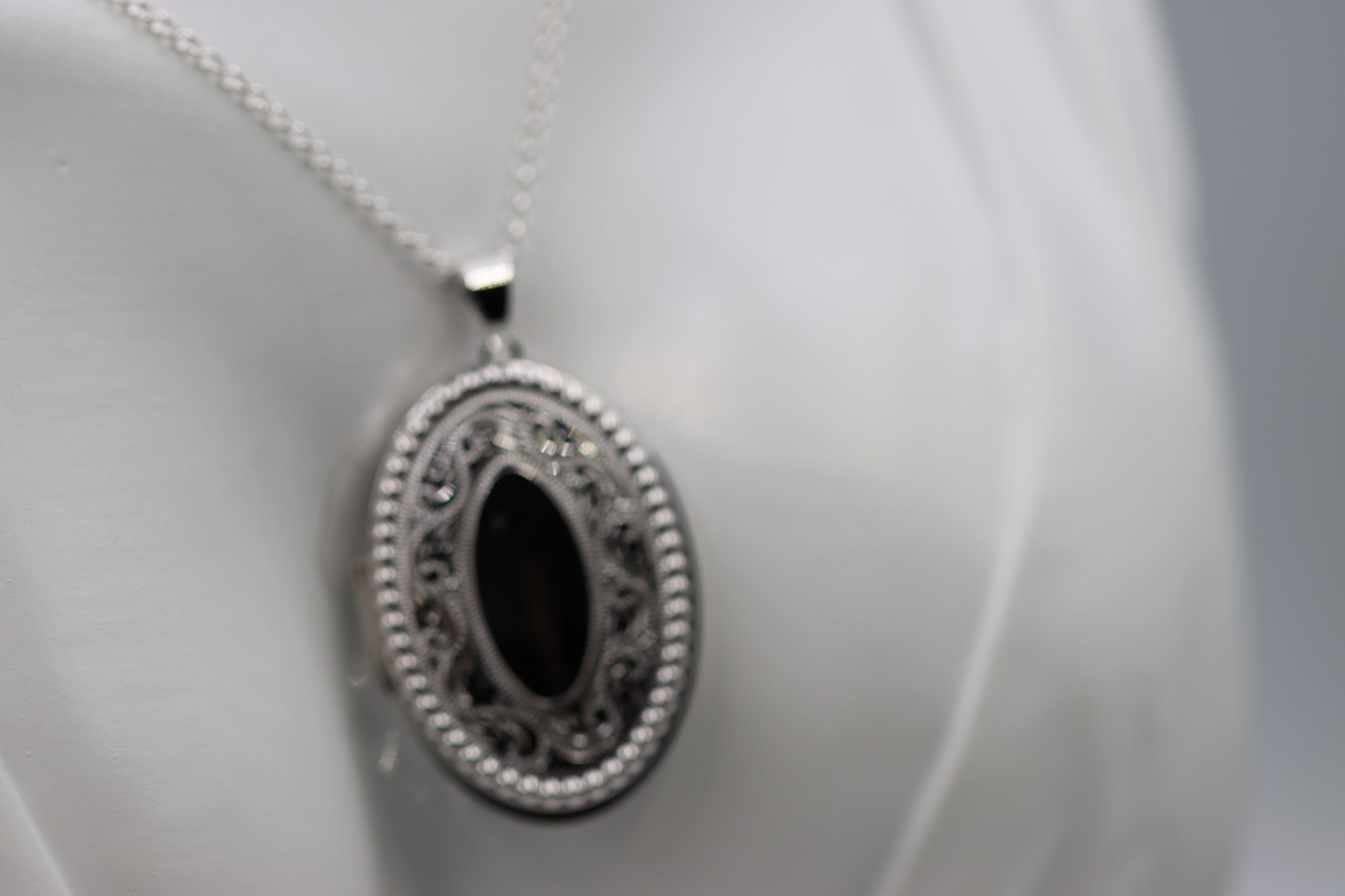 Sterling Silver 925 Large Engraved Border Oval Locket + 70cm Chain -Free Post