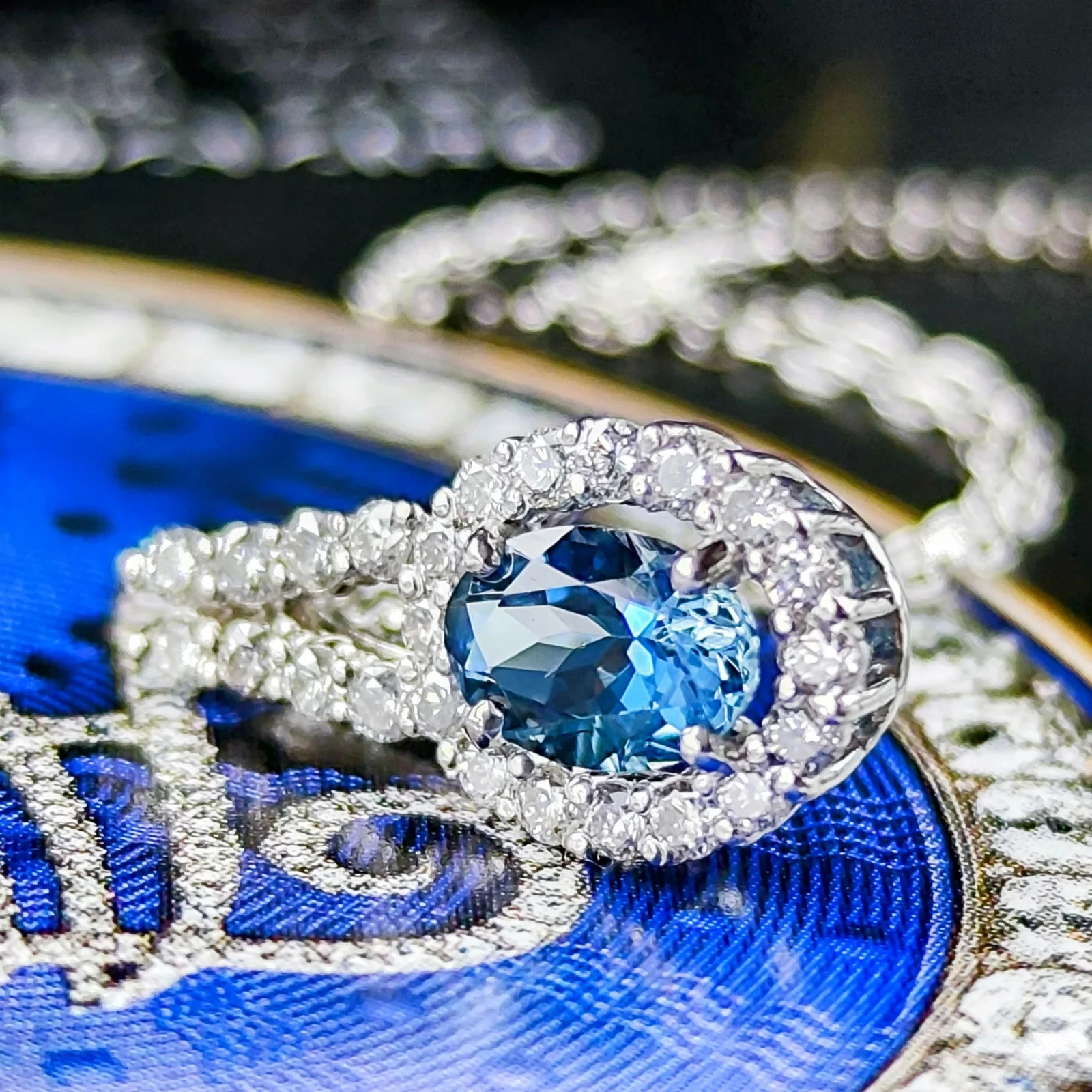 Natural Santamaria Aquamarine Diamond Platinum Oval Necklace 【Made in Japan】