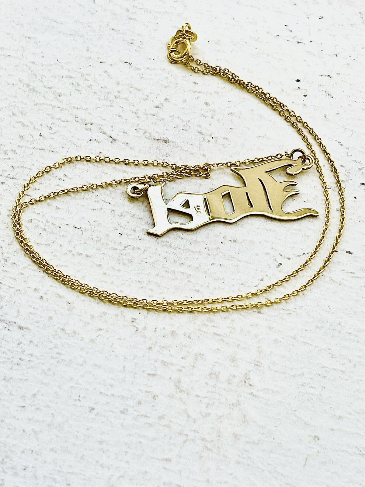 14K Solid Yellow Gold Personalized Custom Name Necklace-Old English Font