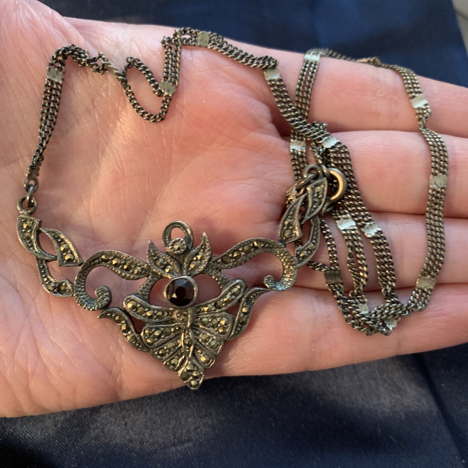 ART DECO 925 STERLING SILVER GARNET MARCASITE FOLIATE DROP LINK SCROLL NECKLACE