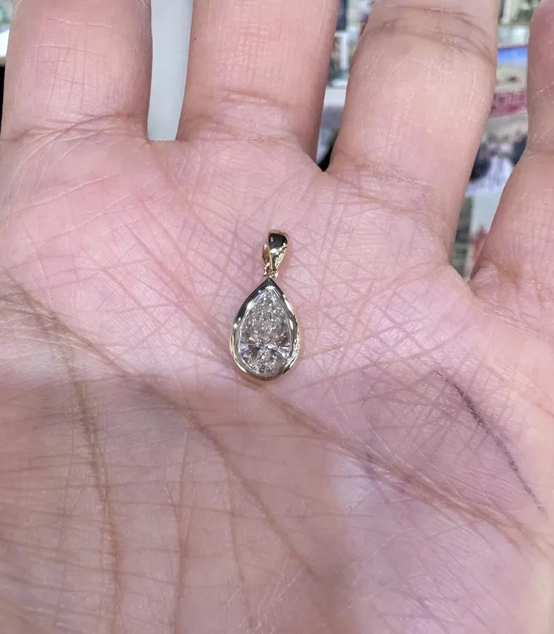 IGI 3Ct Pear-Cut EF/VS1 Lab Grown Diamond Bezel Pendant Necklace 14k Yellow Gold