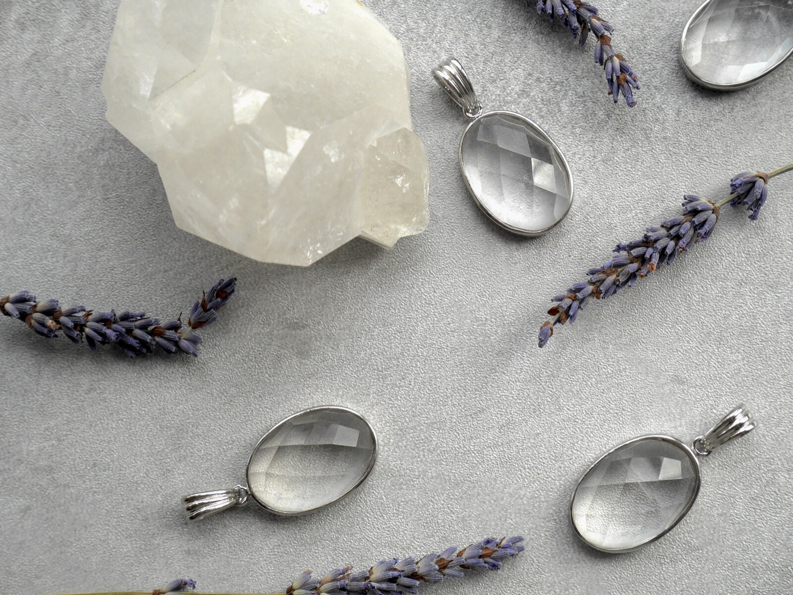 1 Faceted Clear Crystal Rock Quartz Silver Plated Oval Pendant Natural Jewellery