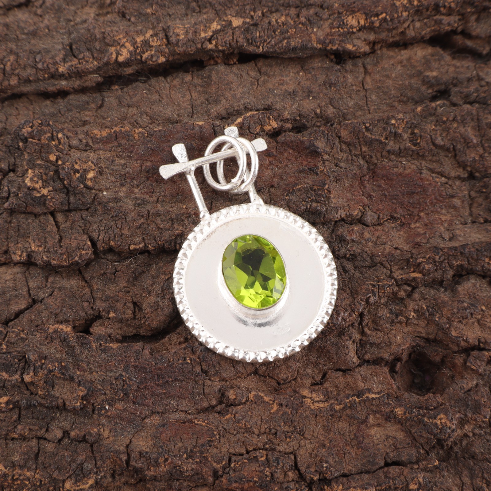 Peridot Gemstone Jewelry 925 Silver Handmade Elegant Pendant 1.4″ For Girlfriend