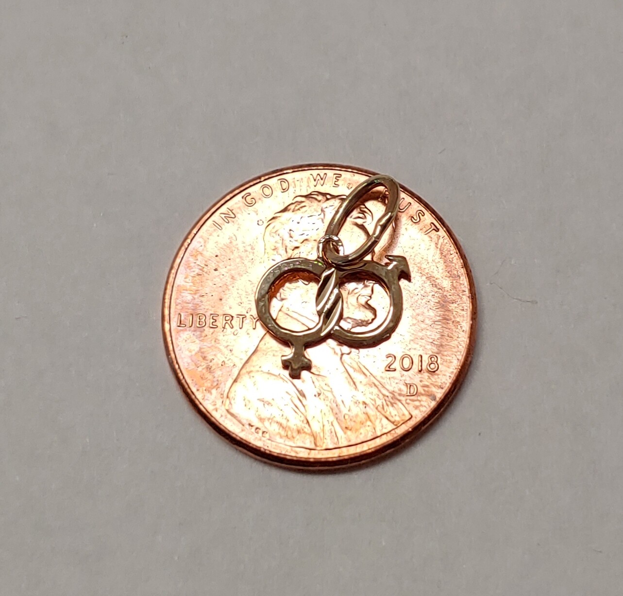 New 14k Yellow Gold Male/Female Gender Symbol Charm Pendant