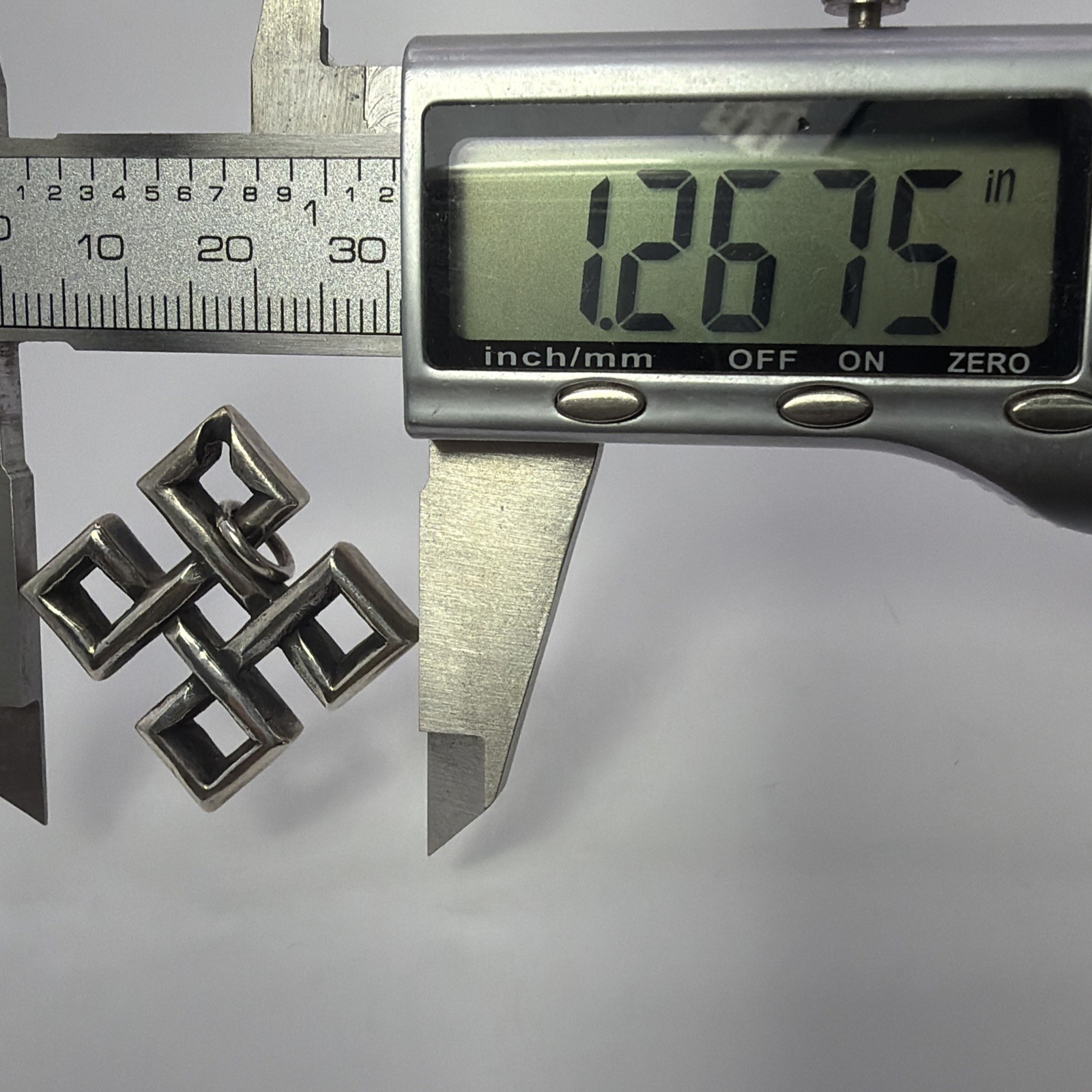 Retired James Avery Sterling Silver Celtic Square Shield Knot Pendant NOS