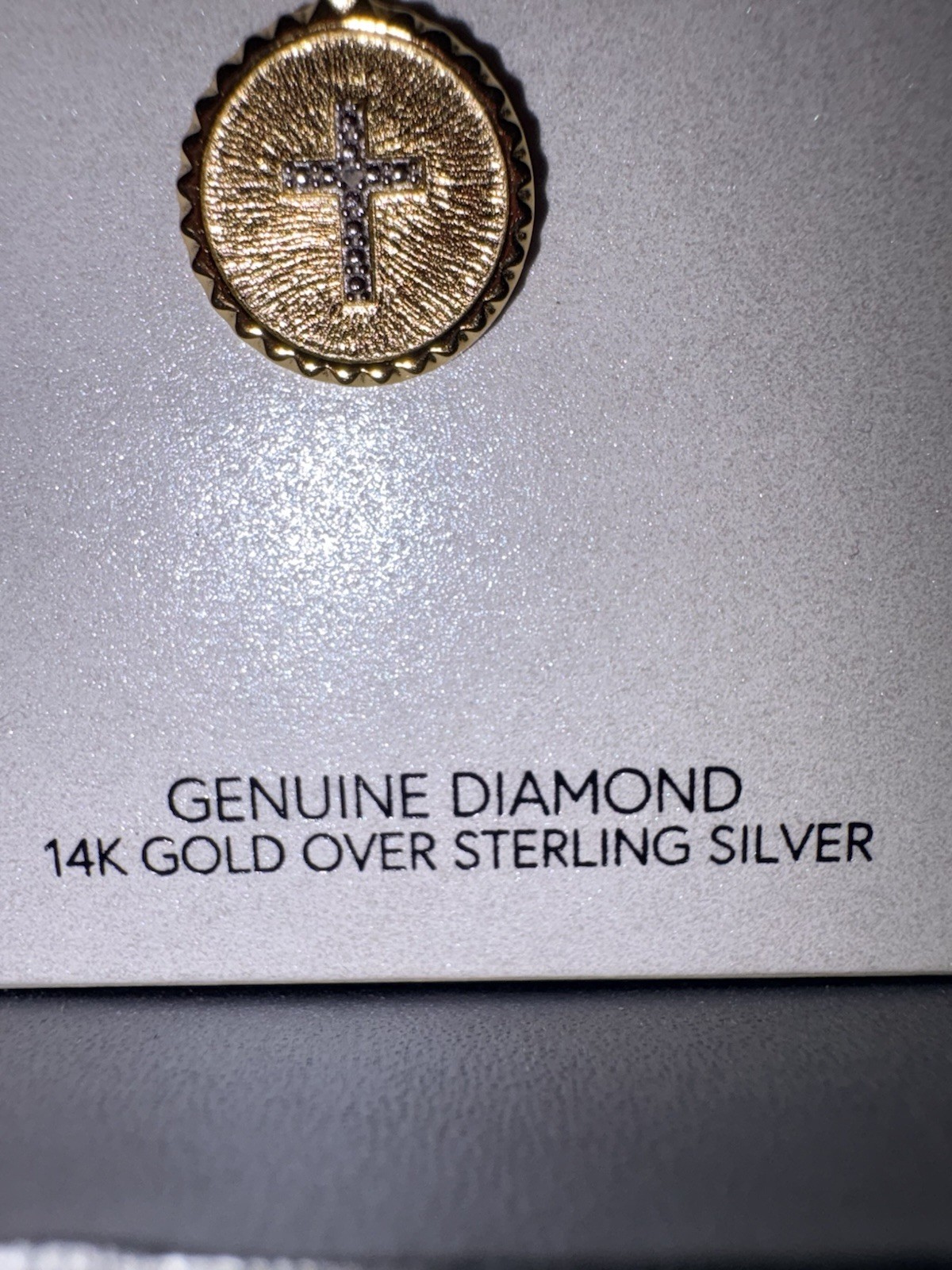 1/20 CT. T.W. Diamond Sterling Silver Cross Coin-Edge Medallion Pendant 18” 14kg