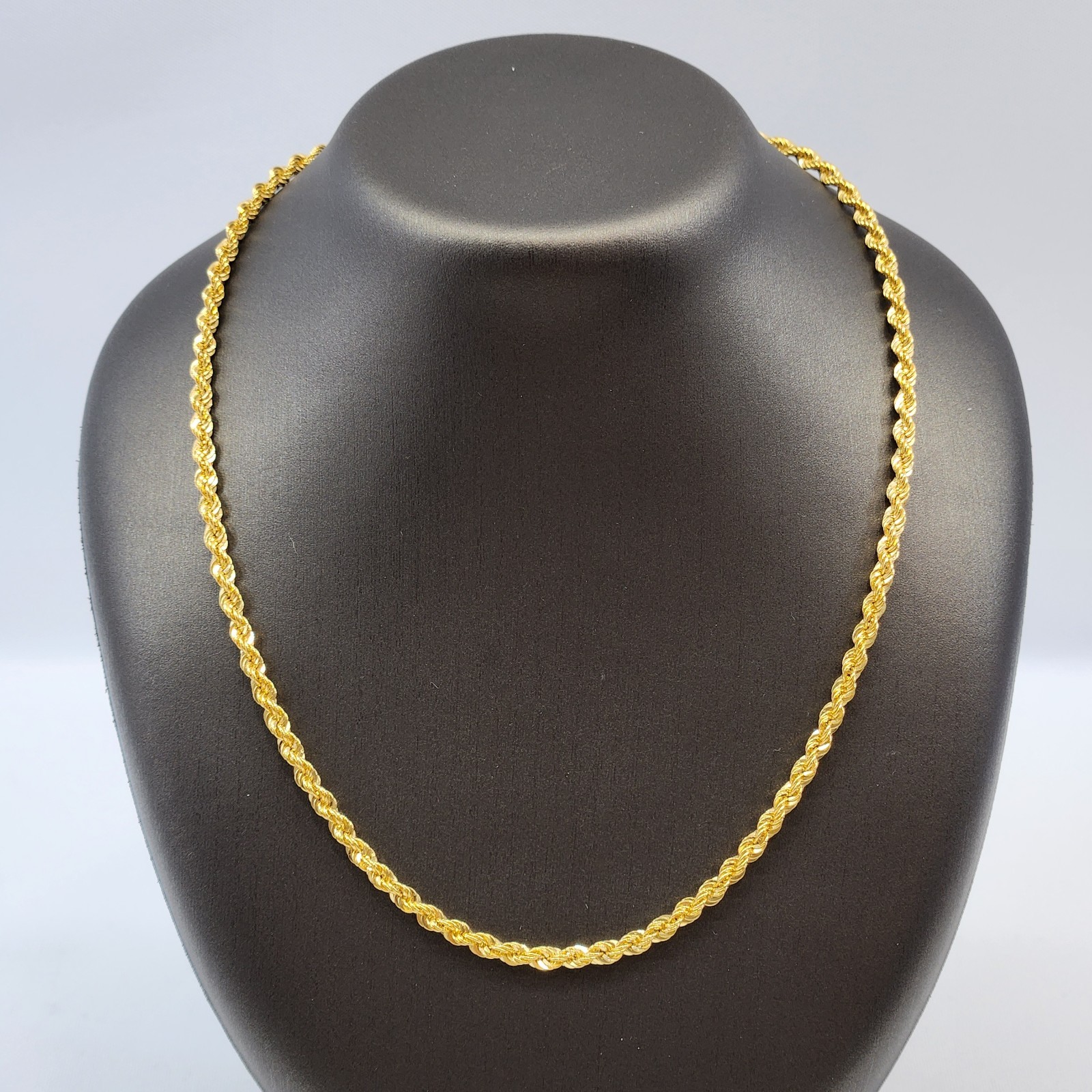 9ct Yellow Gold Rope Chain | Length: 55cm / 22″ | Width: 2.2mm / 0.09″
