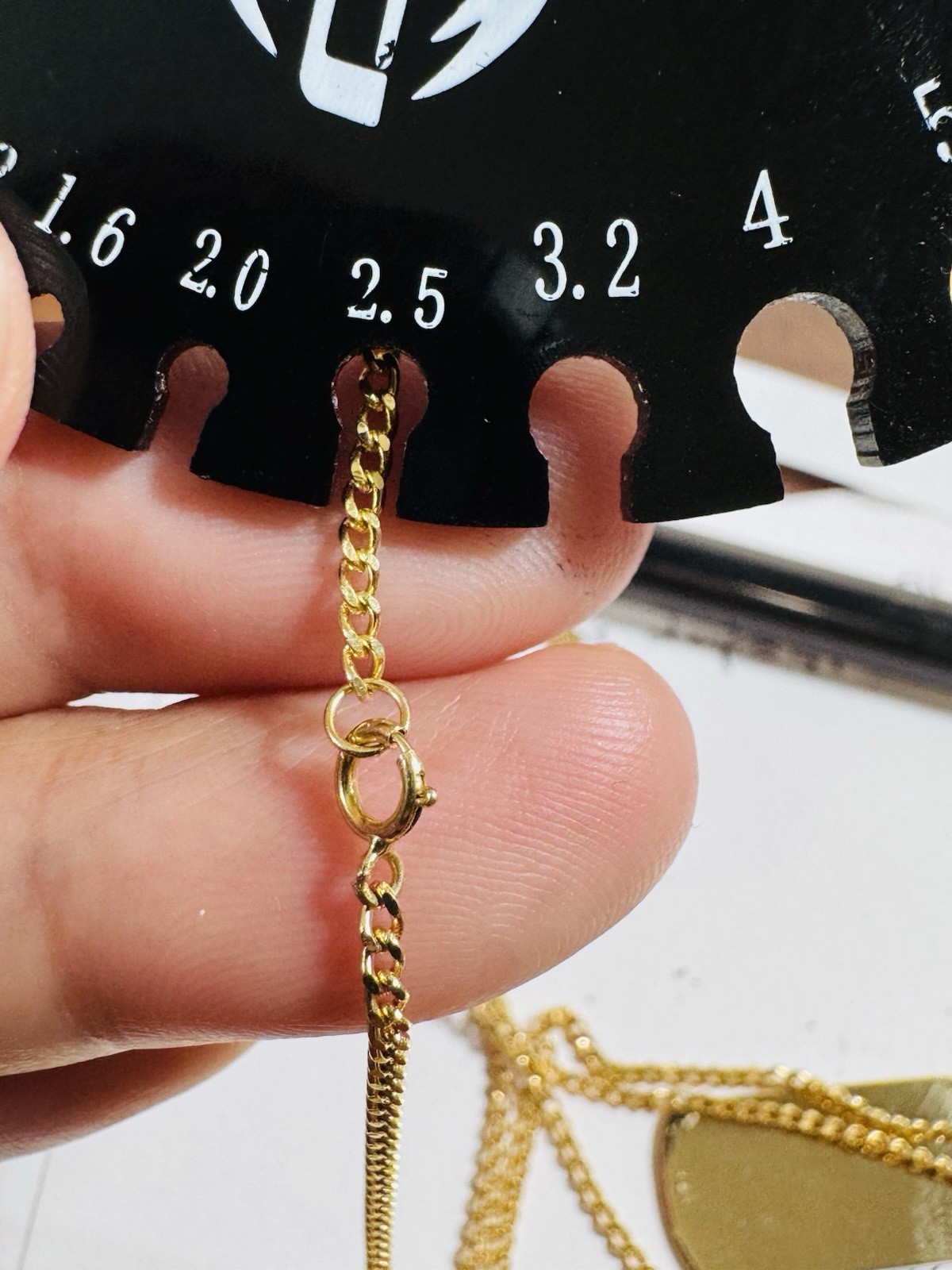 Rare 18K 750 Fine Genuine Gold Horseshoe Set Necklace 24”/23.5” Long 9.83g 2.2mm