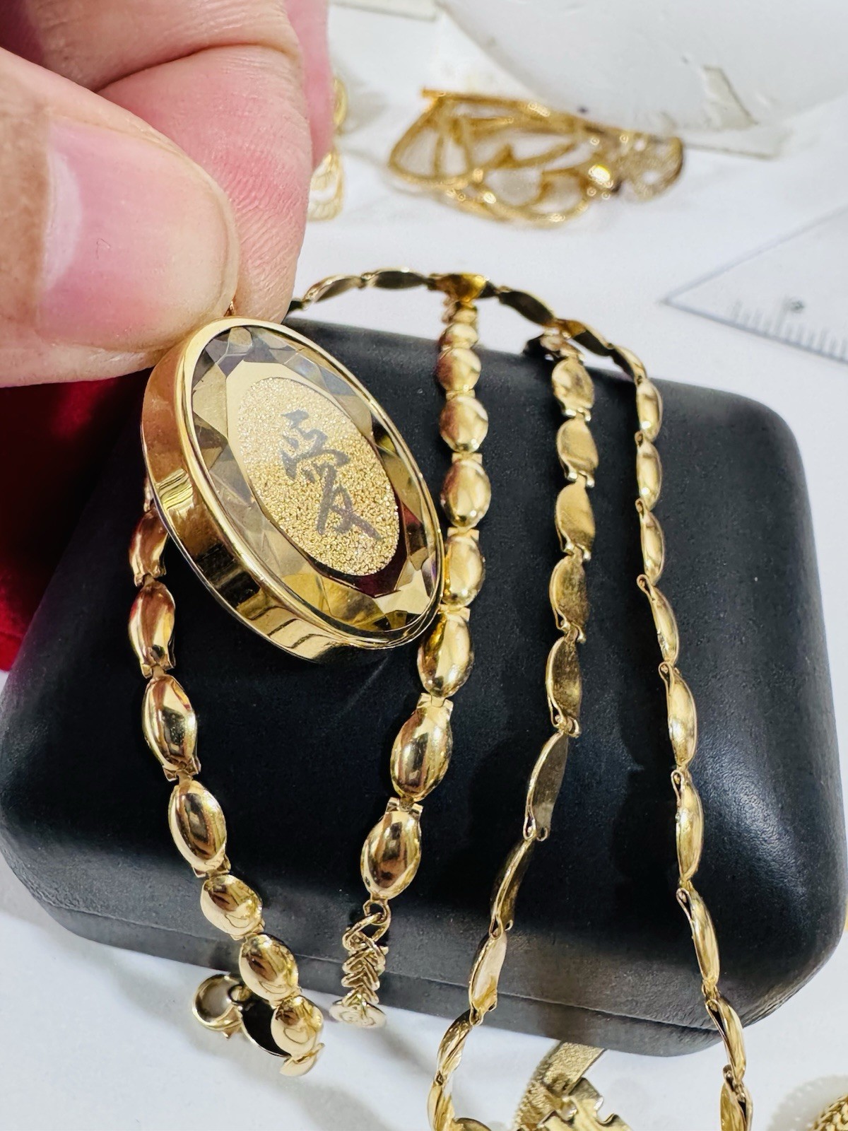 K18 Japan Gold Round Love Pendant Necklace 17/17.5” Long 16.3g 4mm
