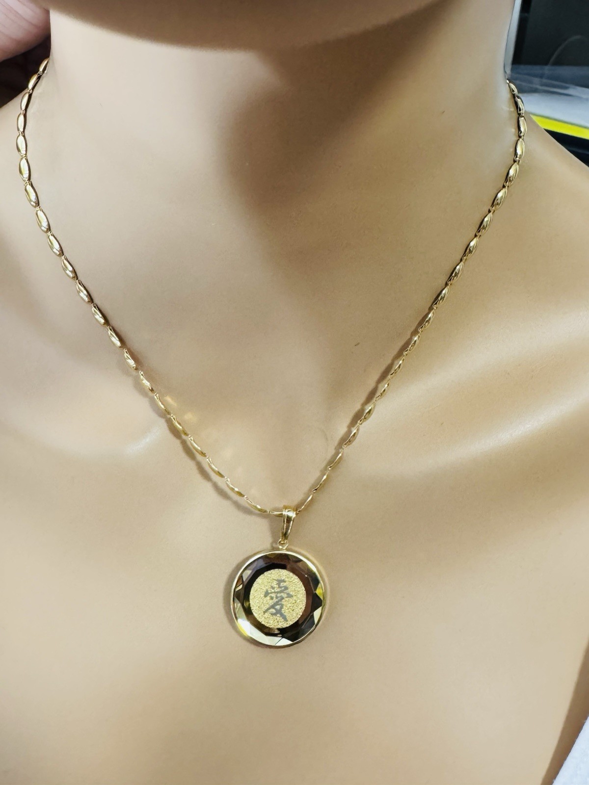 K18 Japan Gold Round Love Pendant Necklace 17/17.5” Long 16.3g 4mm