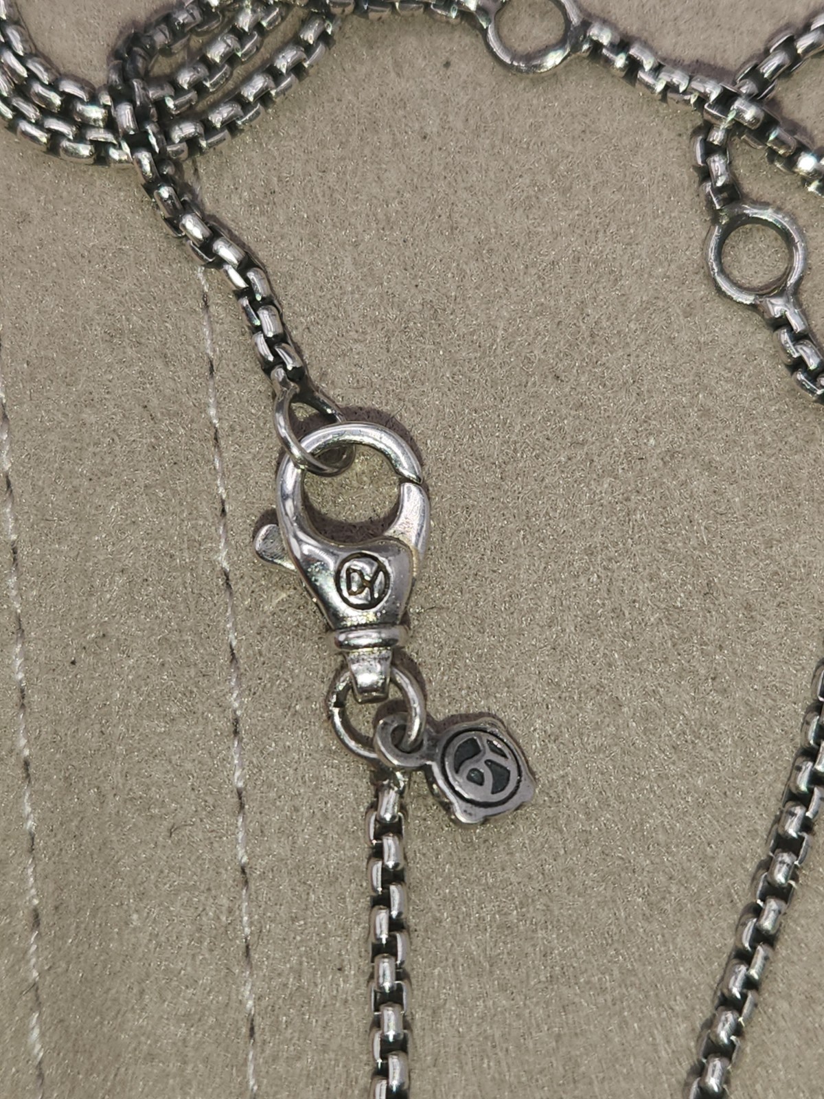 David Yurman 925 Sterling Silver Pavé Diamond Square albion 14mm Necklace 20″