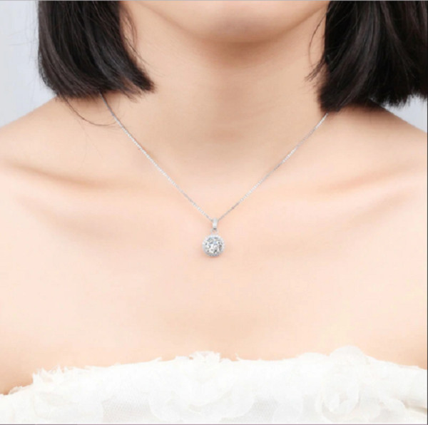 2.25Ct Round Cut VVS1/D Diamond Halo Pendant Free Chain 14k White Gold Finish