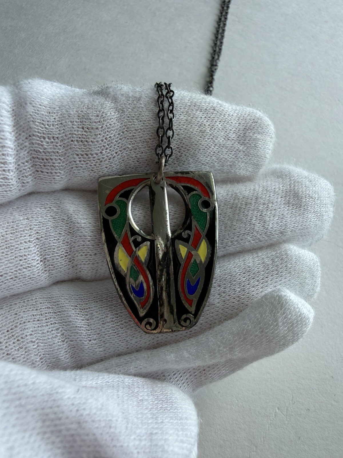 Vintage 925 Sterling Silver Enamel Celtic Shield Pendant Necklace Hallmarked