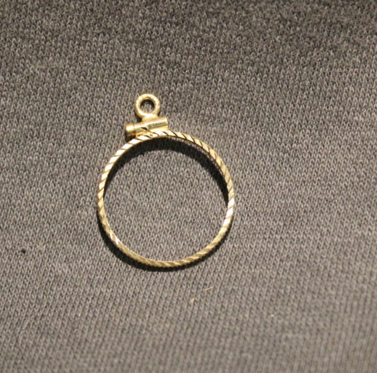 14K BEZEL FOR MEXICO 5 PESO GOLD COIN. SCREW TOP / DIAMOND CUT. N.O.S.!