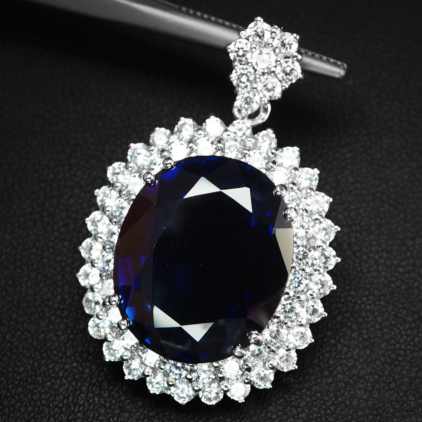 Invaluable Royal Blue Tanzanite 34.30Ct 925 Sterling Silver White Gold Pendants