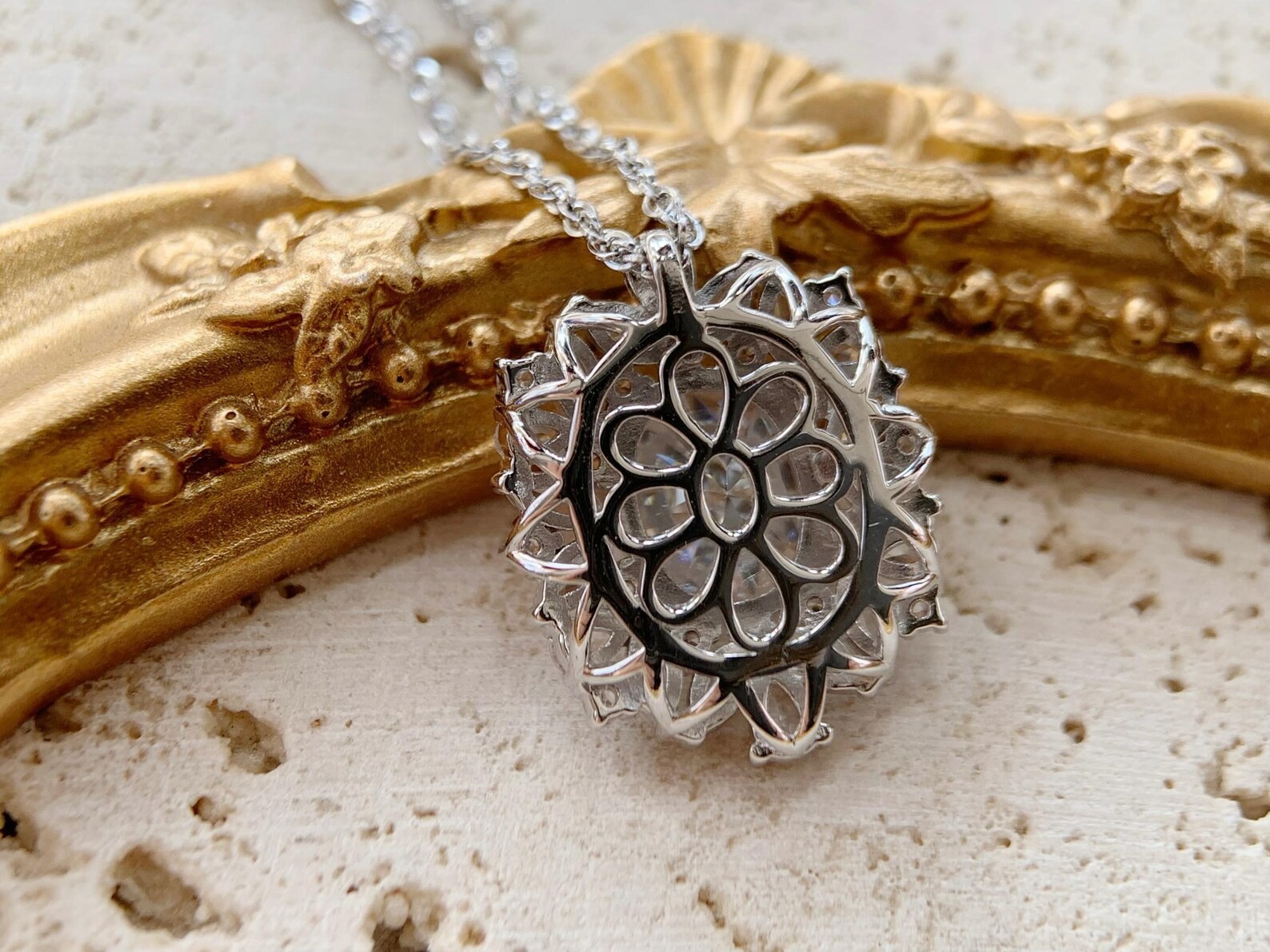 4ct D Color Oval Moissanite Necklace 925 Sterling Silver Floral Gift Pendant