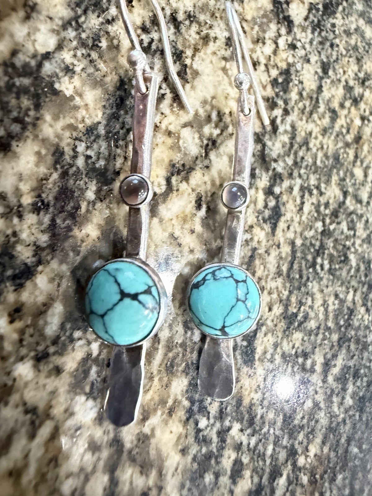 Singed NP 925 Sterling Silver Navajo ? Earrings Hammered Dyed Howlite Dangle Bar