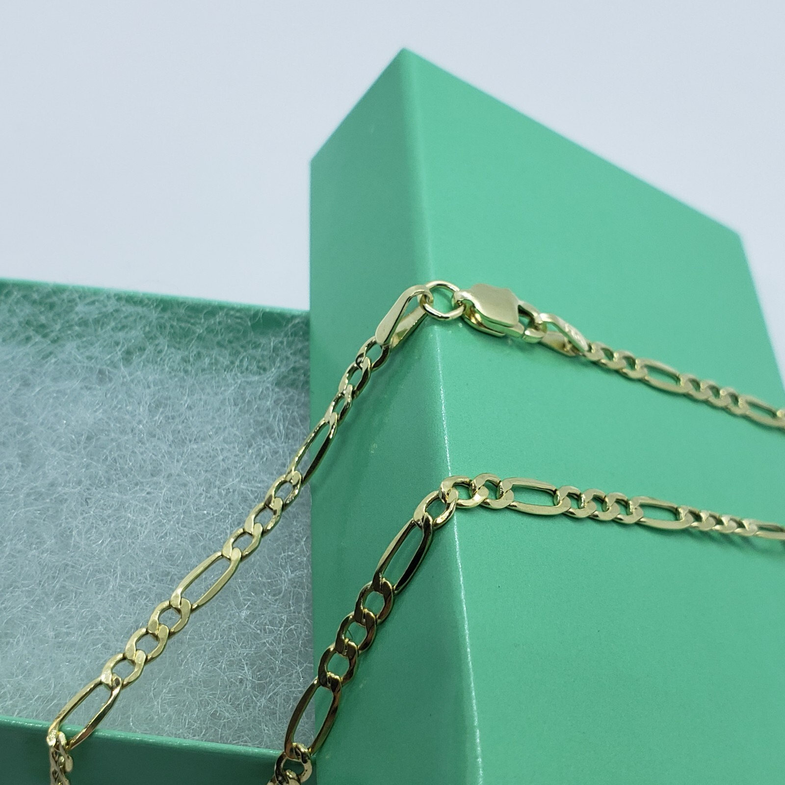 Authentic 10K Yellow Gold Hollow Figaro Chain Necklace 2.6mm Size 16″ to 26″