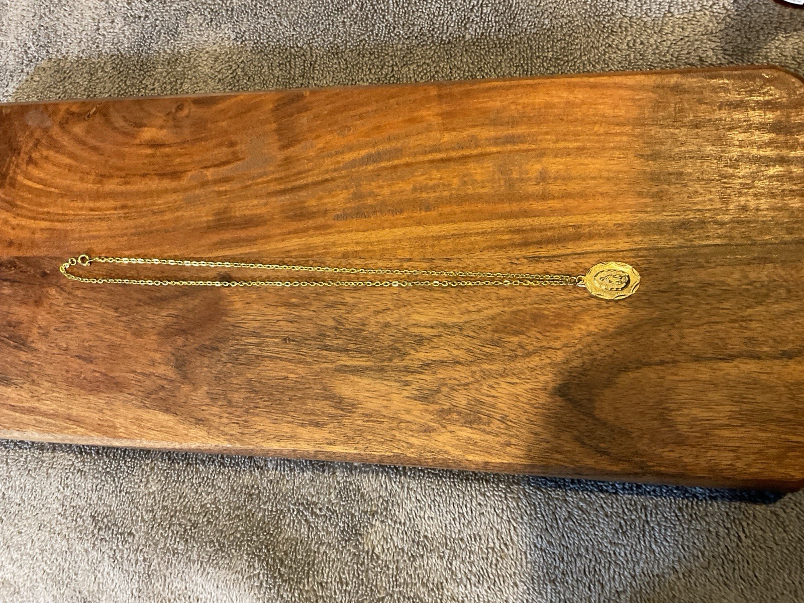 MIRACULOUS Medal Pendant, Oval 3/4″ x 1/2″ Gold Tone Aluminium on 20 inch chain