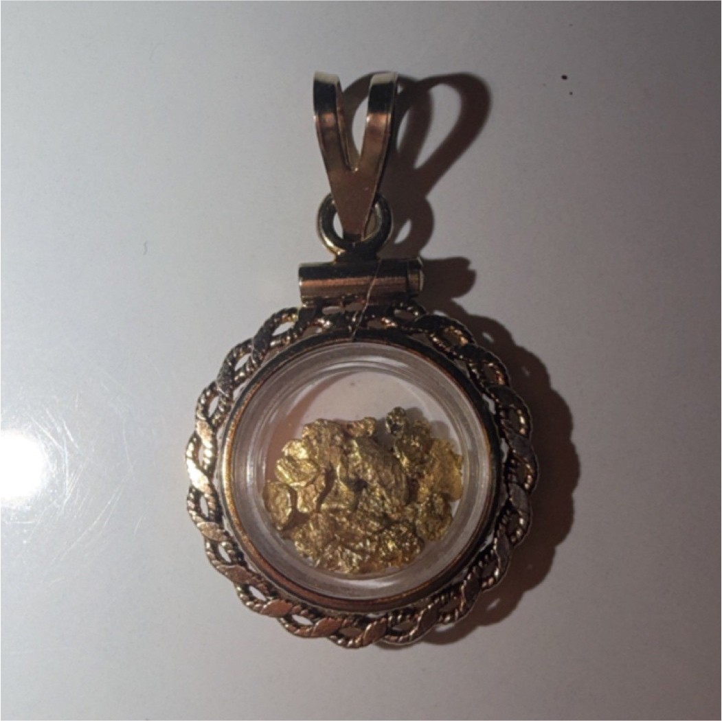 14k Yellow Gold Round Floating Keepsake Pendant Pre-owned Excellent