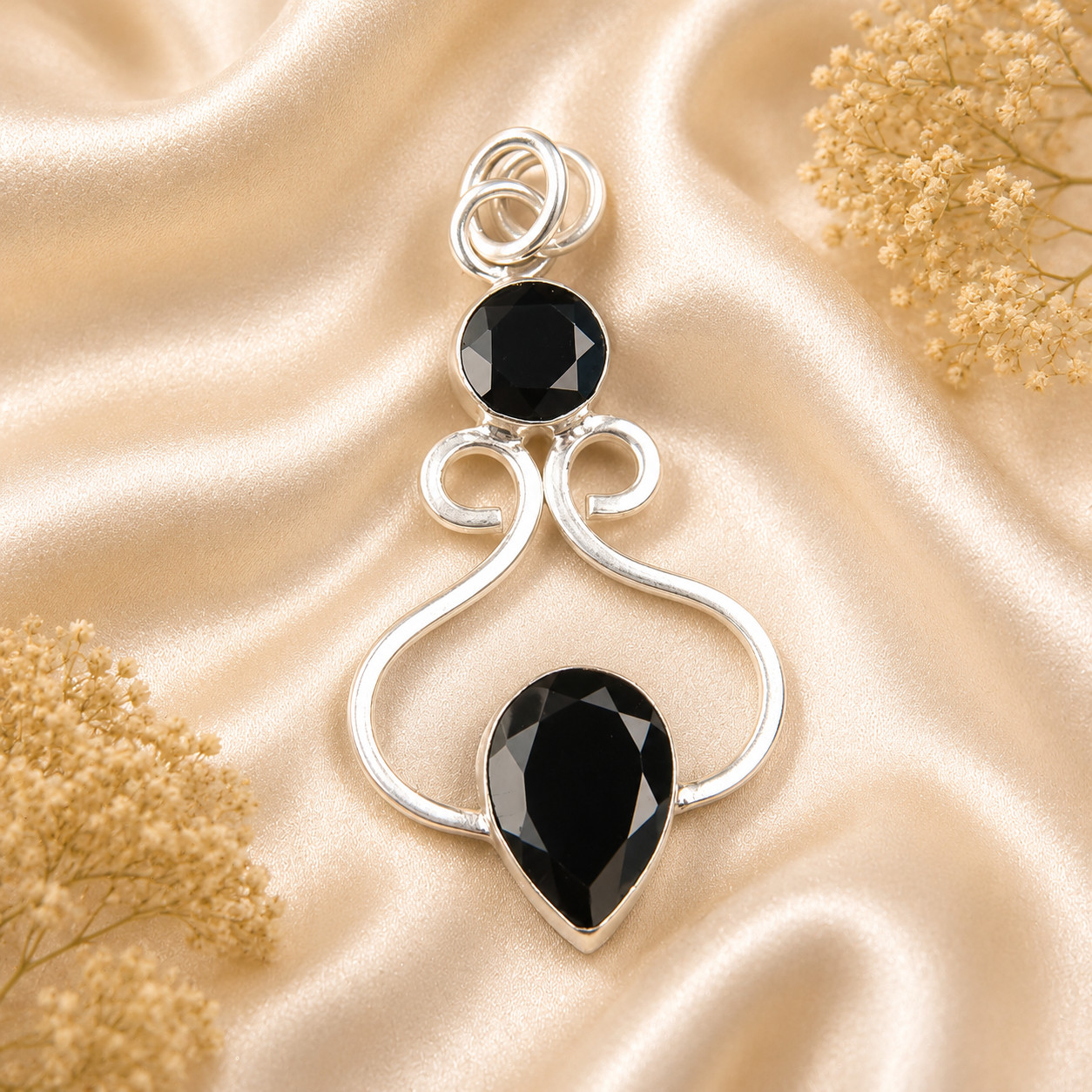 Black Onyx Gemstone 925 Sterling Silver Pretty Pendent 1.60″ Gift For Engagement
