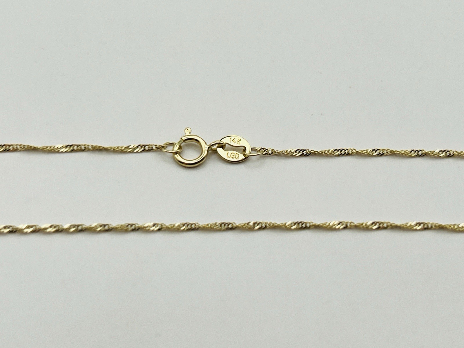 14k Yellow Gold 1mm Singapore Link Chain Necklace 16 Inches