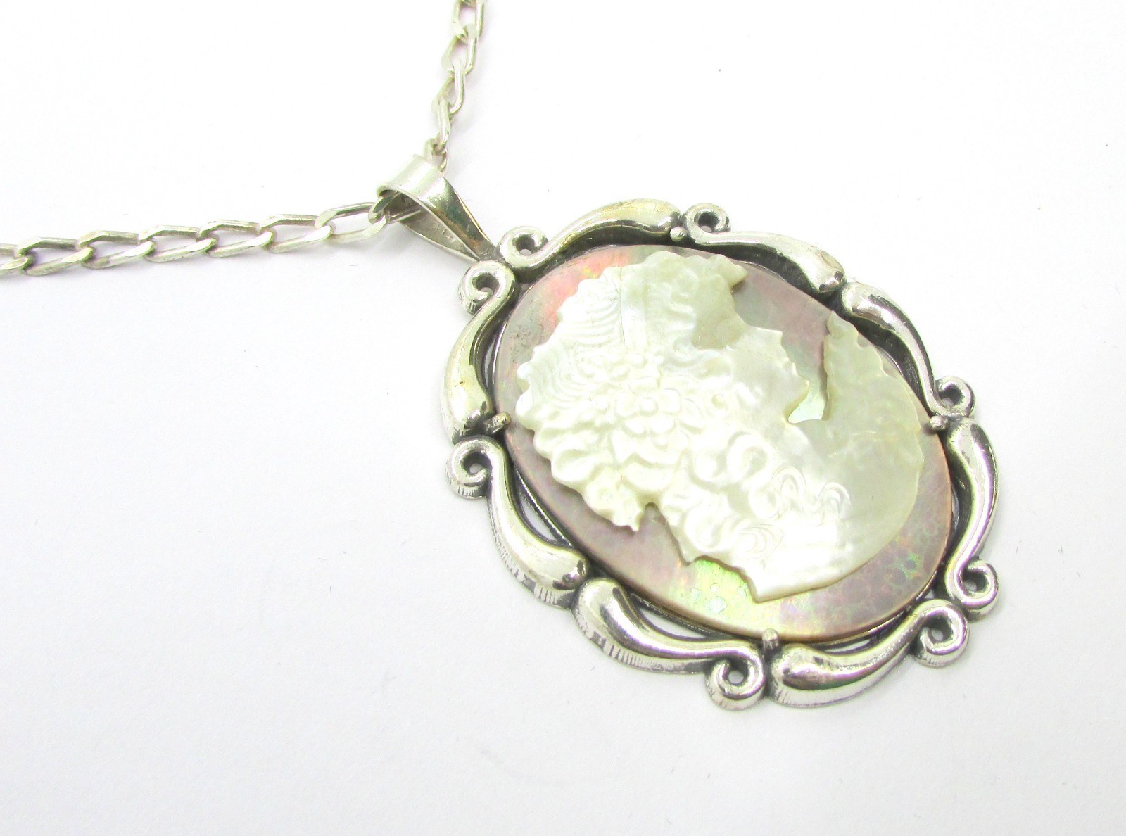 925 STERLING SILVER MOTHER OF PEARL CAMEO 61X40MM PENDANT 16″ NECKLACE ~ 26.7 G