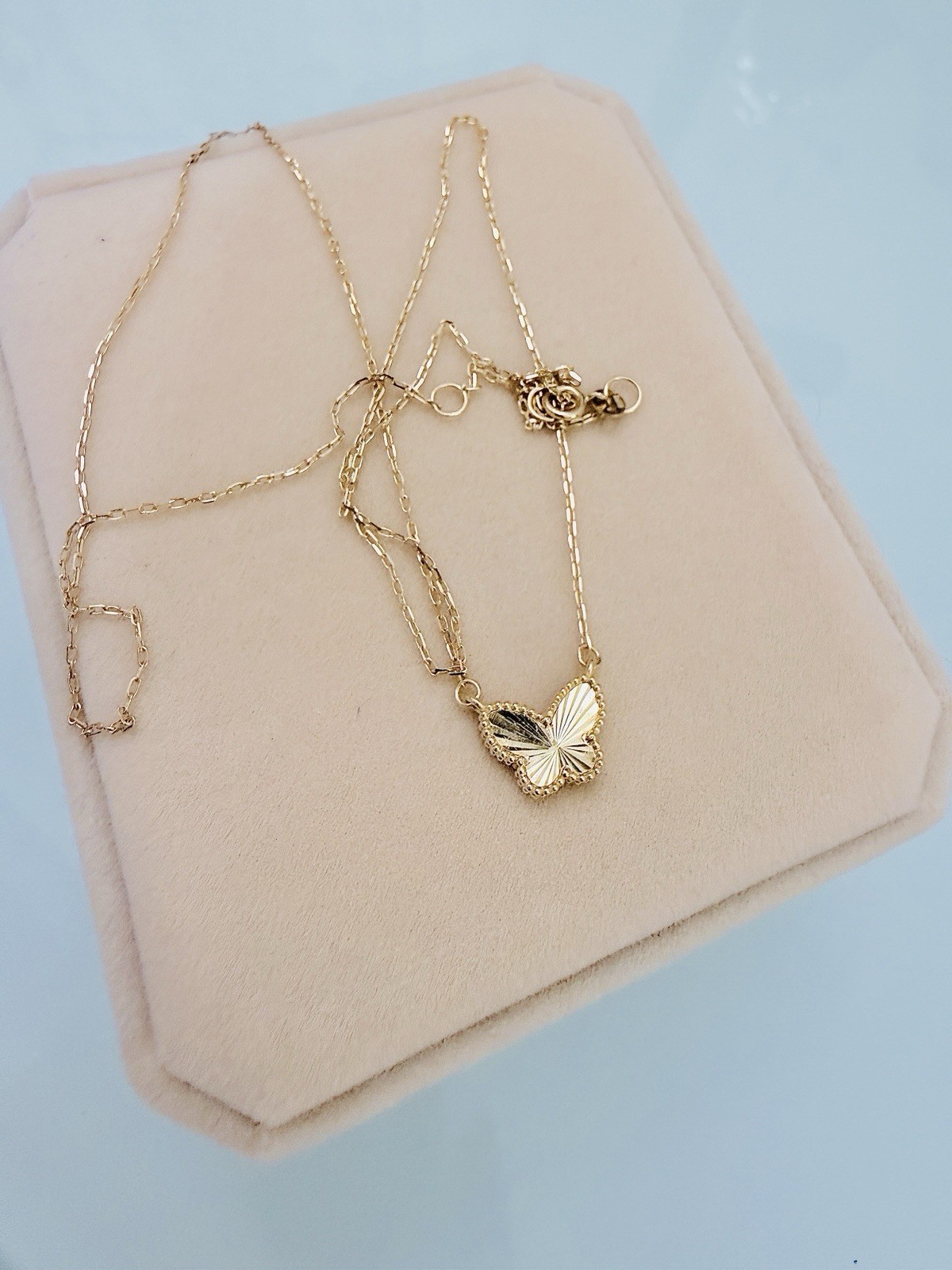 🔥New 18kButterf Necklace AttachedChain Real Gold Not Platd S16 Gift Cute Diacut