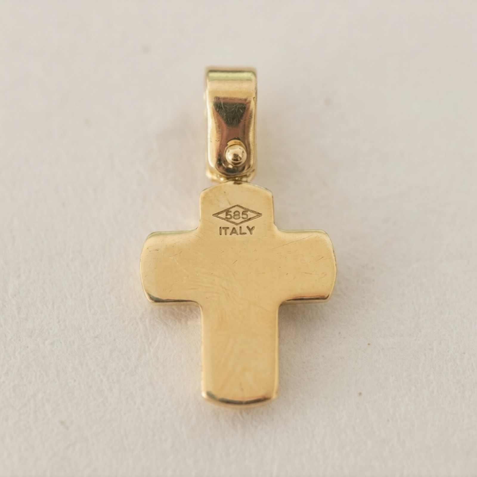14K Gold Plain Cross Pendant 0.75in Polished Finish