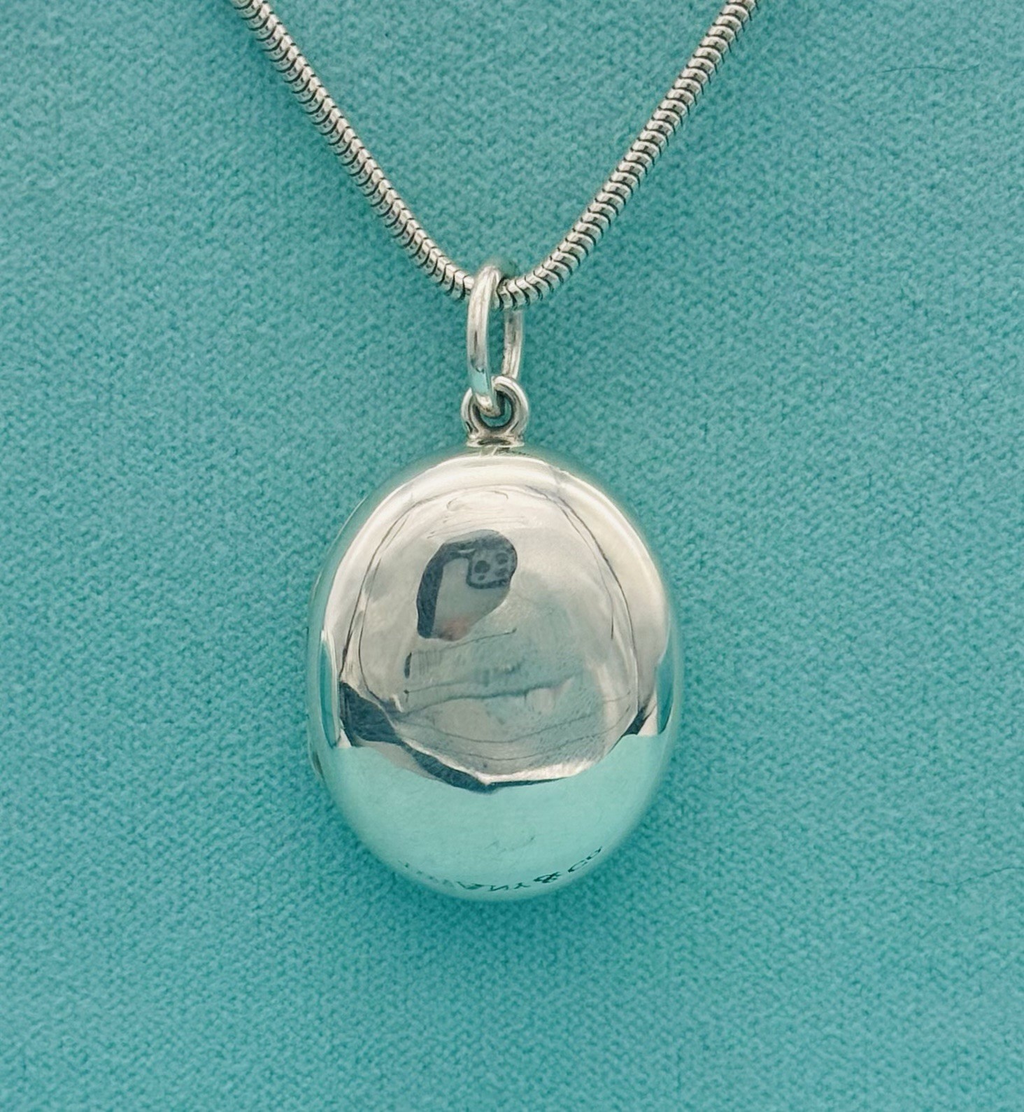 Vintage Tiffany&Co. Sterling Silver Oval Locket Necklace 18.25” Snake Chain