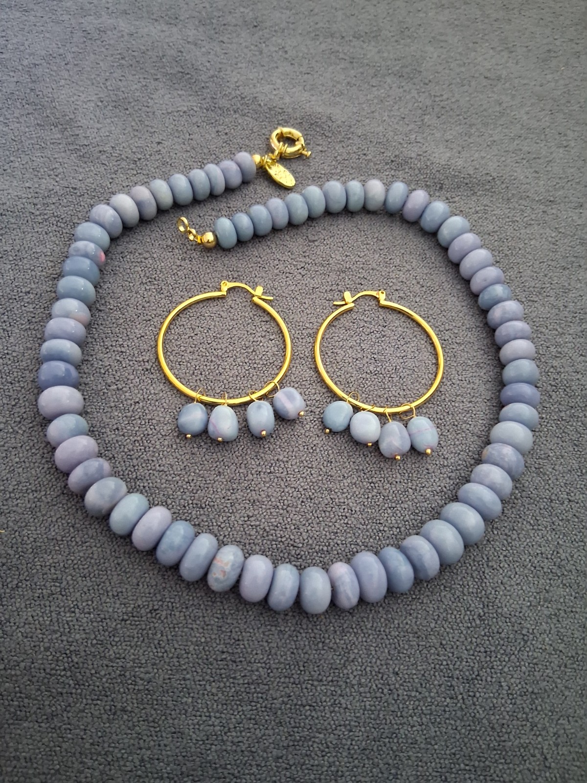 Connie Craig Carroll – 18 inch Necklace and Earrings – Excellent Condition