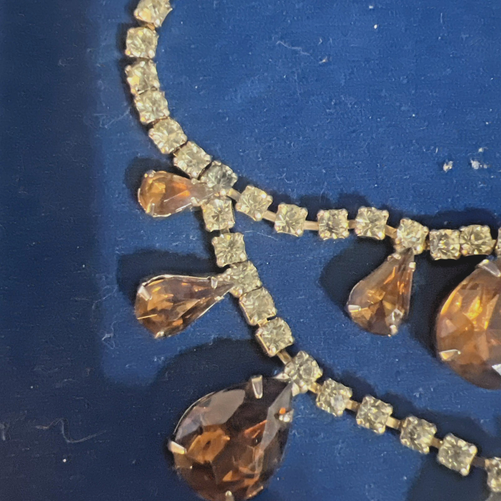 Unbranded Silver Necklace, 10 varying size Amber Stones W/ Tinted Zircon. Nice!