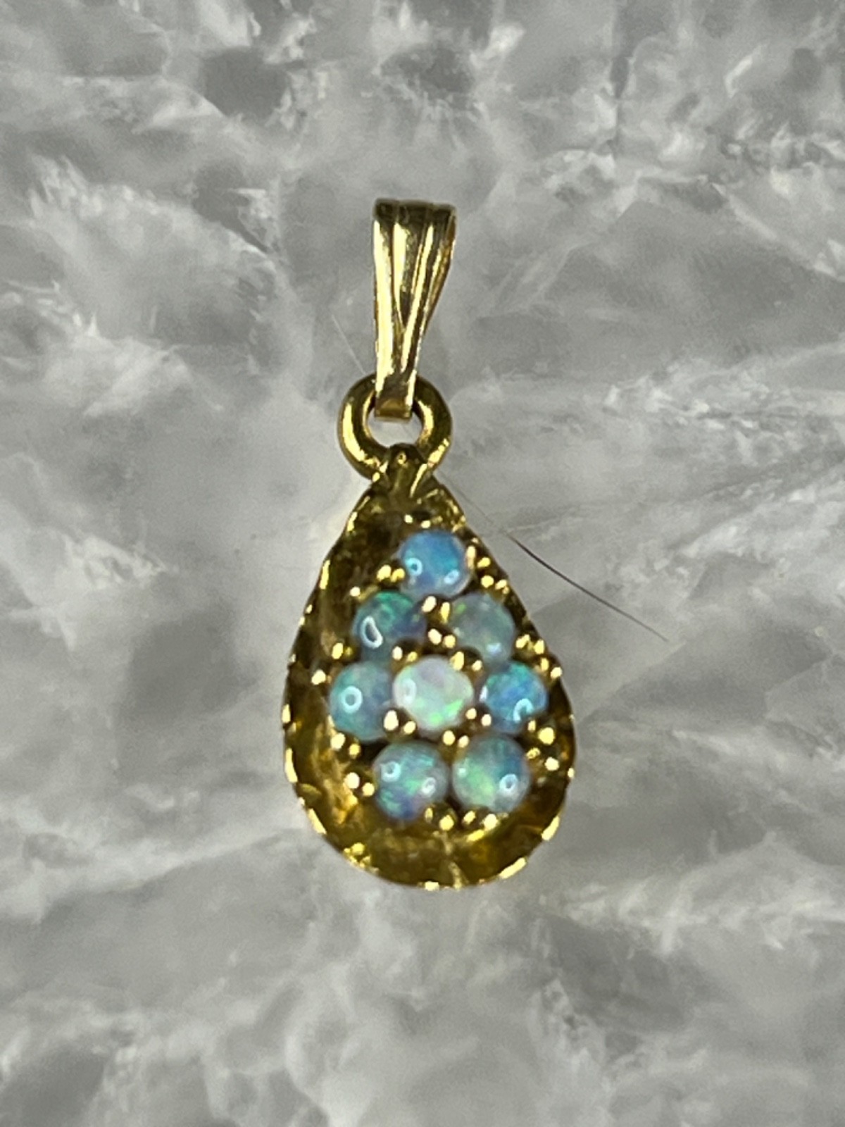 1960’s Vintage 14K Gold Natural Coober Pedy Opal Cluster Necklace Pendant 1.05g