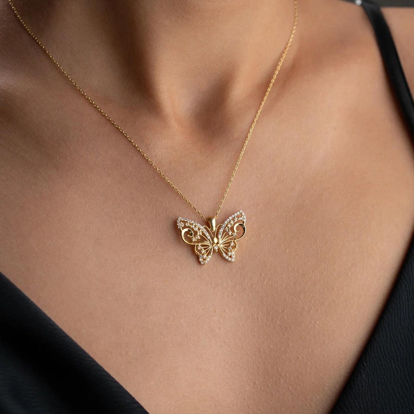0.80 Ct Round Moissanite Butterfly Shape Womens Necklace 14K Yellow Gold Plated