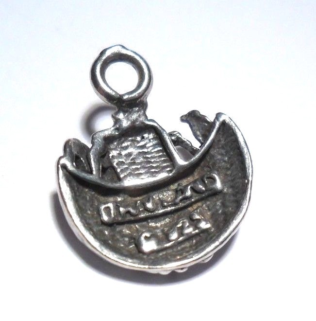 VINTAGE NOAH’S ARK W/ ANIMALS RELIGIOUS STERLING SILVER 925 CHARM PENDANT