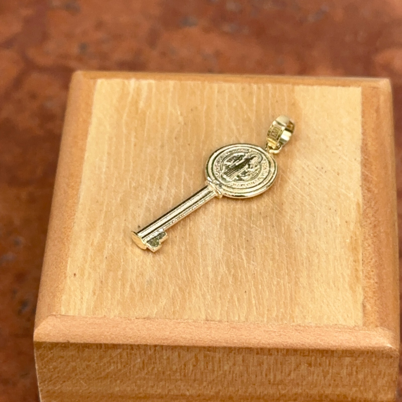 14KT Yellow Gold Solid St Benedict Key Medal Pendant Charm Reversible 23mm