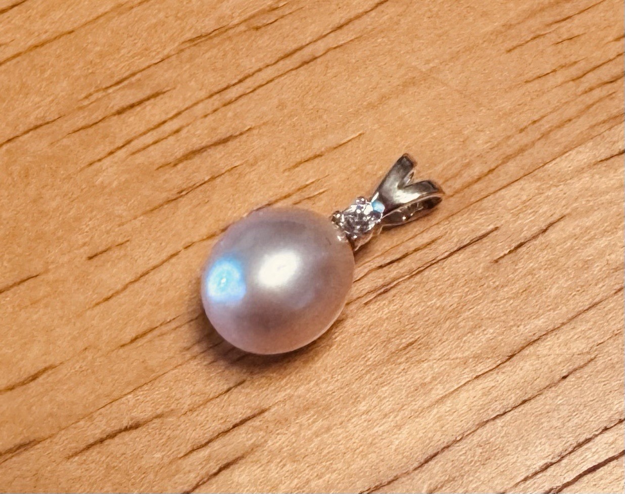 14K Yellow Gold Oval Pink Fresh Water Pearl & Prong Set Diamond Pendant
