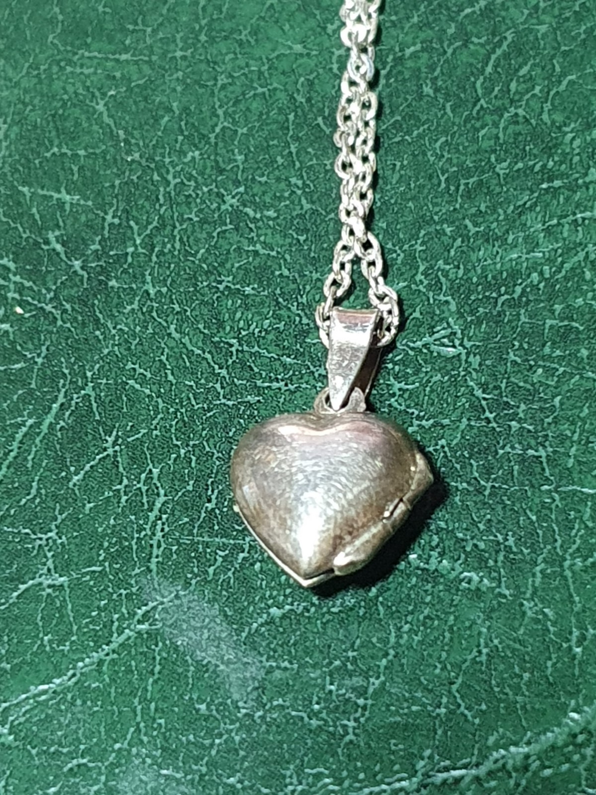 Vintage Sterling Silver Love Heart Photo Locket Pendant & Chain (not marked)