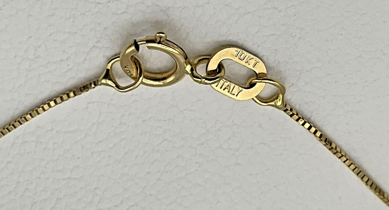 10K Yellow Gold 21” Diamond Cut Thin Box Chain Necklace