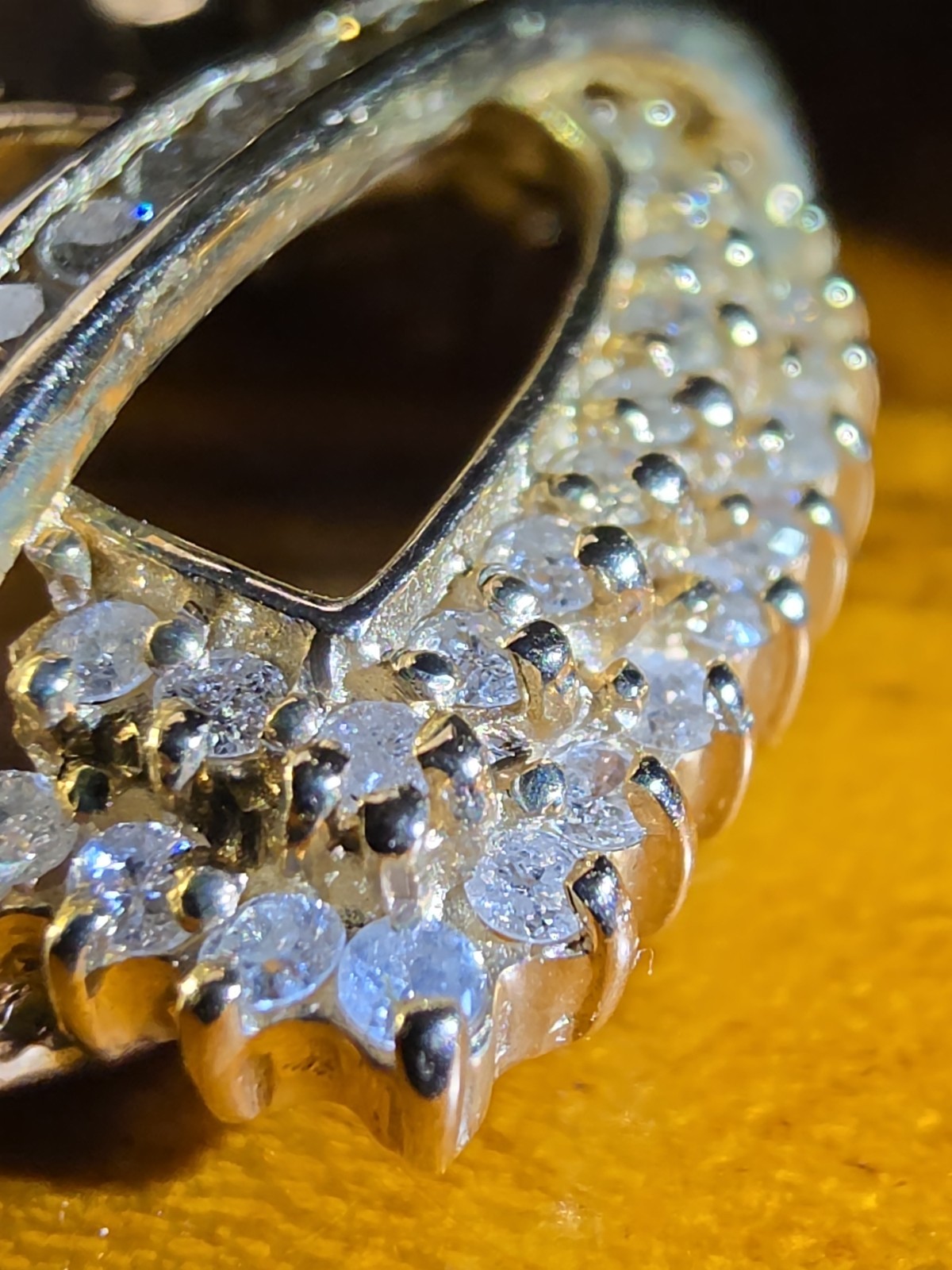 10k Yellow Gold Diamond Heart Pendant 4 grams