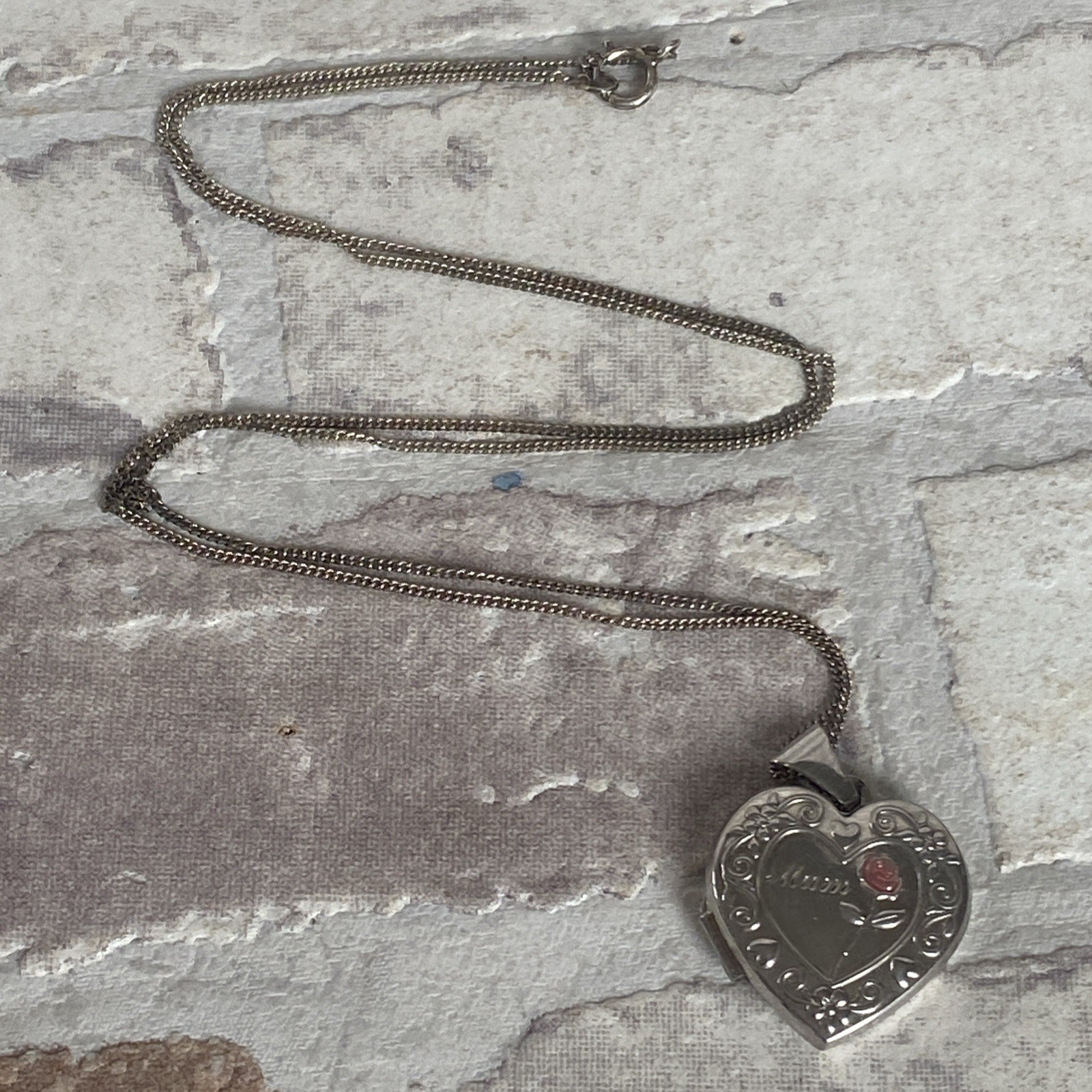 Vintage 925 Sterling Silver Locket Pendant Mum Heart Love Rose unworn boxed