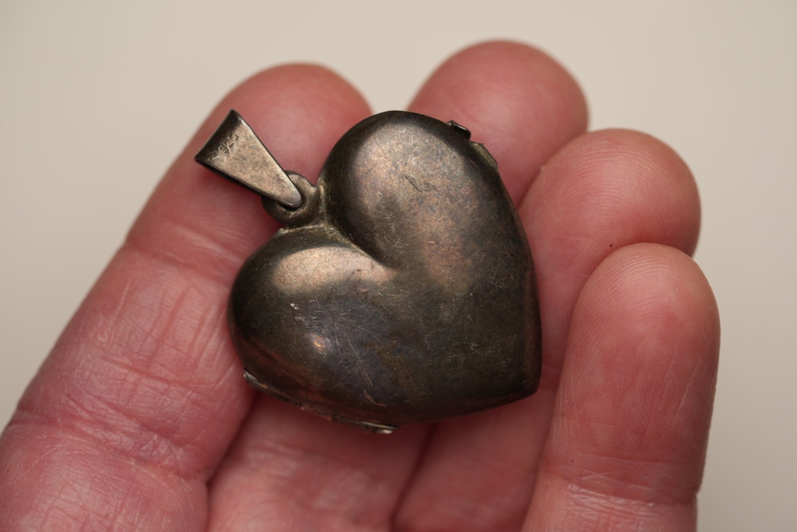 Vintage Sterling Silver Heart Locket Pendant Best Mother of the World Two Photos
