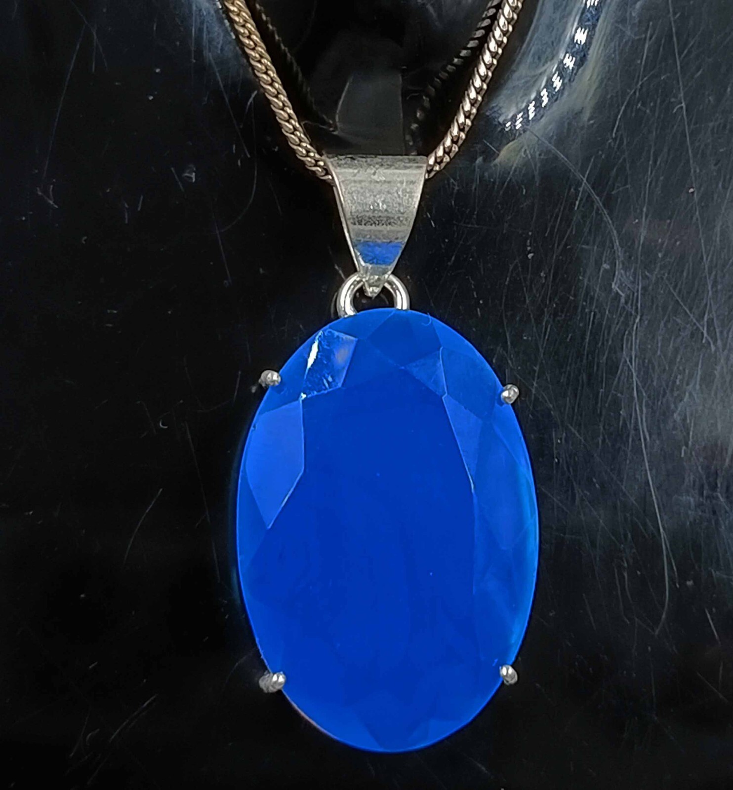 52 CT OVAL CUT BLUE SAPPHIRE GEM PENDANT WITH FREE SILVER CHAIN 925 STERLING AKT
