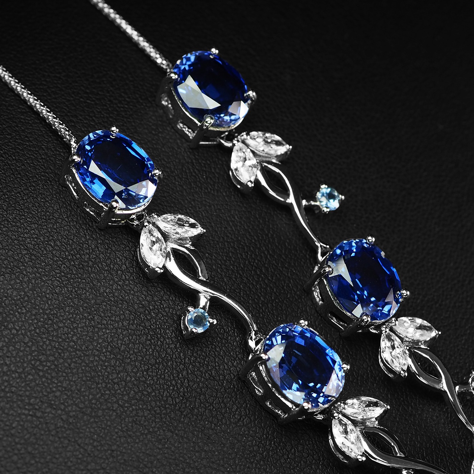 925 Sterling Silver White Gold Neckaces Classically Royal Blue Sapphire 28.40Ct