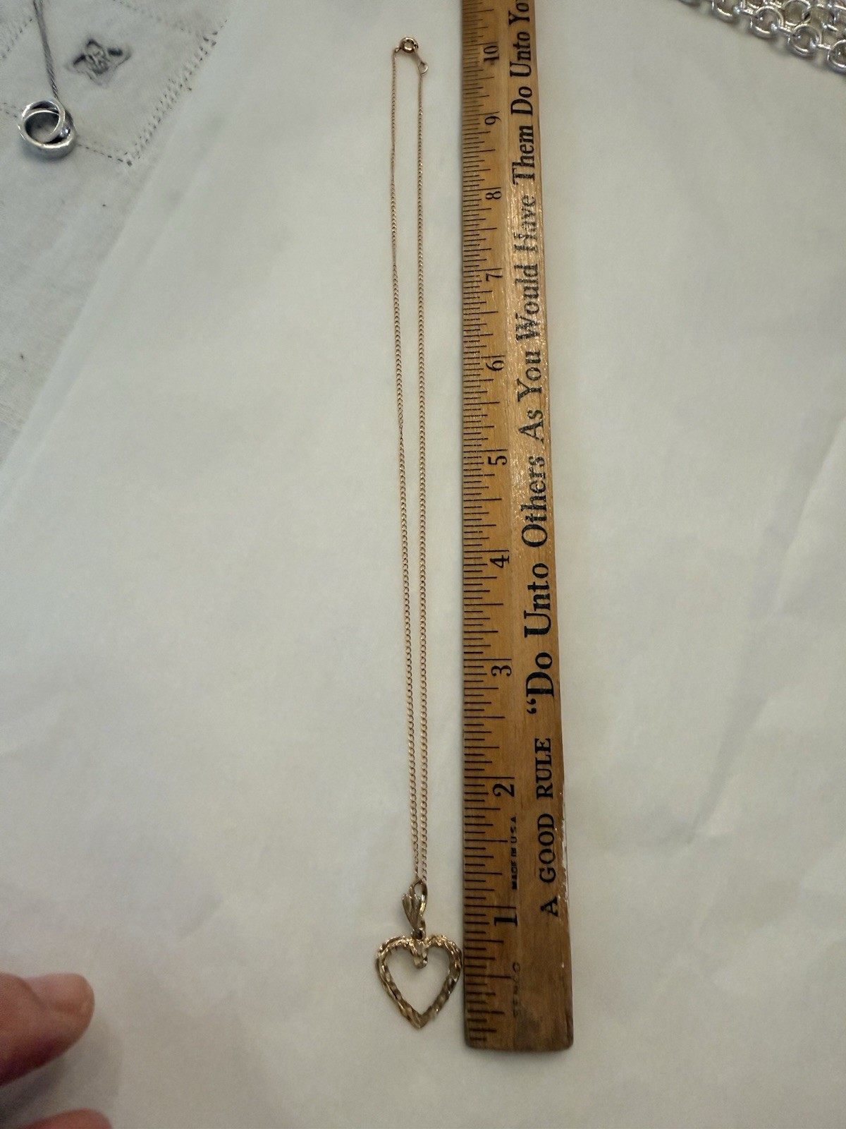 14K Yellow Gold Heart Pendant Box Chain Necklace 18″ Spring Ring Signed