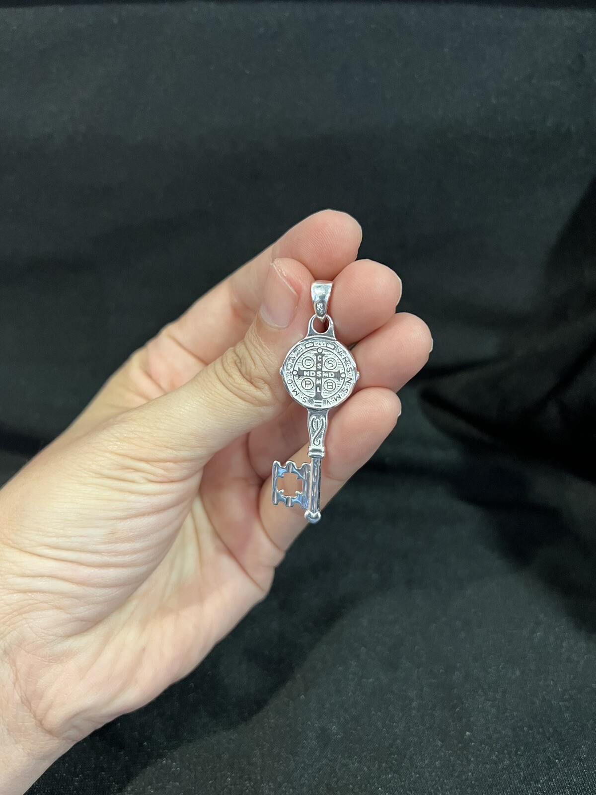 925 Sterling Silver Mens Womens St Benedict Key San Benito Llave Pendant