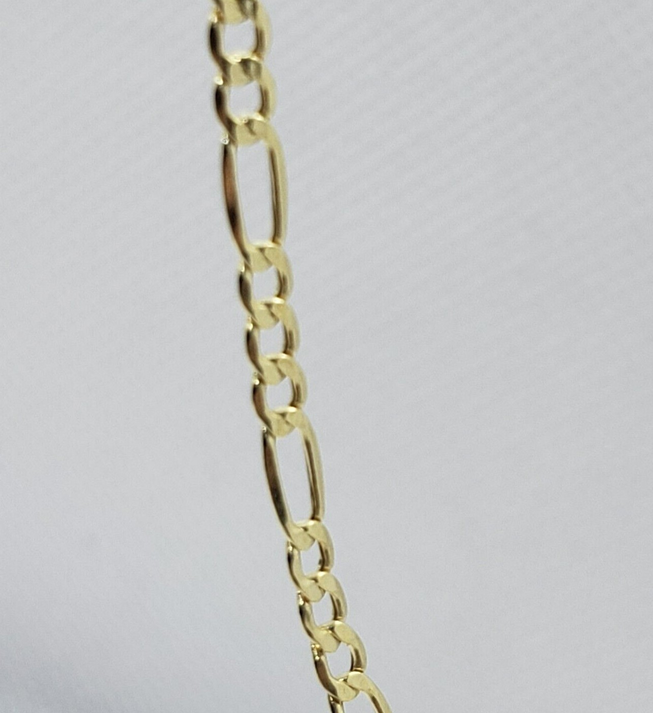Authentic 10K Yellow Gold Hollow Figaro Chain Necklace 2.6mm Size 16″ to 26″