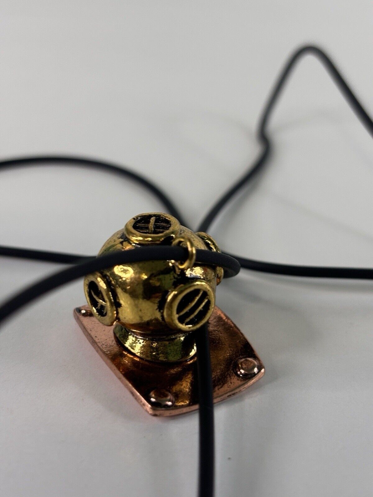 Diver Helmet Pendant Tiki Necklace Adjustable 1″ Gold Copper Metal Color New