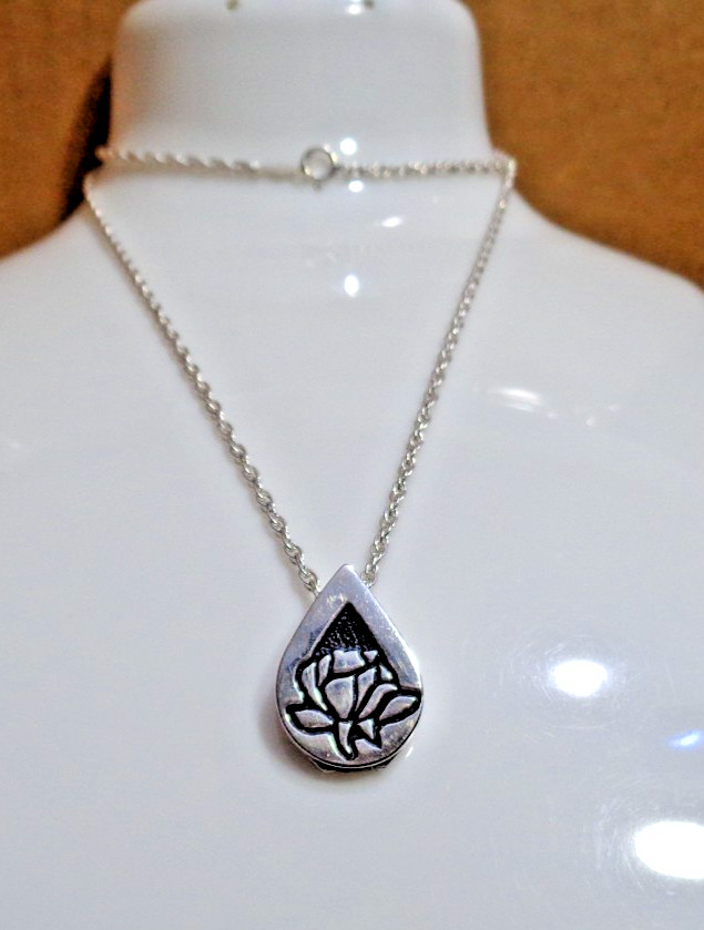 Vintage Sterling Silver Flower Locket/Pendant, 20″ Rope Chain Necklace 9.1 gm